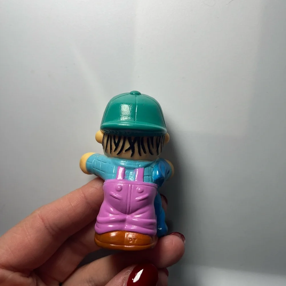 Vintage‎ 1966 Peanuts Linus PVC 2.5” Figure McDonald’s Toy Charlie Brown